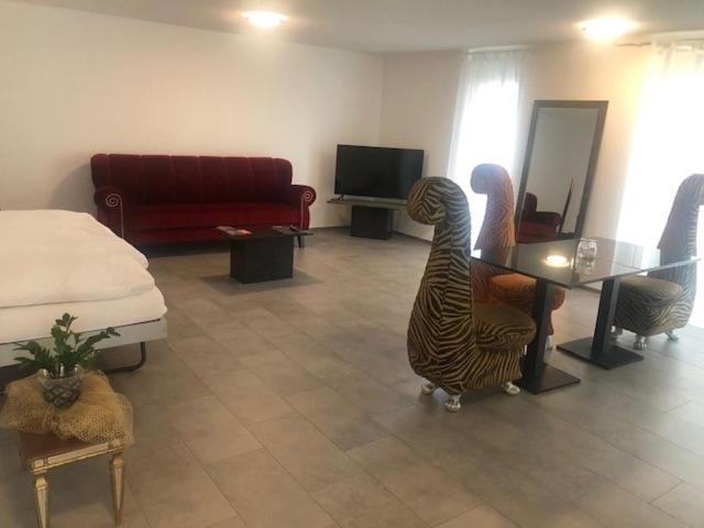 Hotel Hippel Krone Kerzers Eksteriør bilde