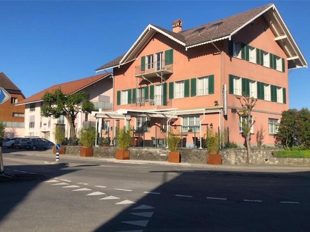 Hotel Hippel Krone Kerzers Eksteriør bilde